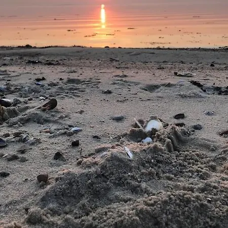 Strandgarden Pa Skaro Med Faerge Fra Svendborg Villa