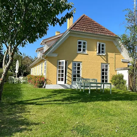 빌라 Strandgarden Pa Skaro Med Faerge Fra Svendborg